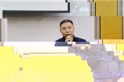 梁宇_副本.jpg 梁宇_副本.jpg