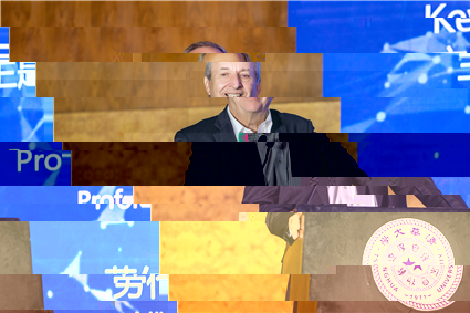 勞倫斯_副本.jpg