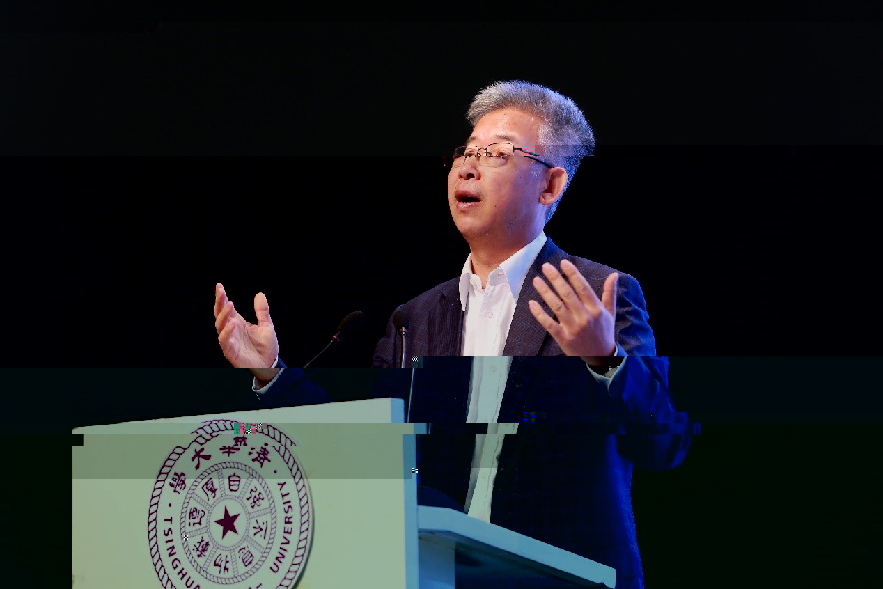 黃益平.jpg 黃益平.jpg
