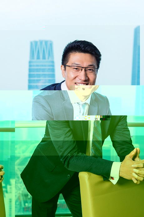 王震.jpg 王震.jpg