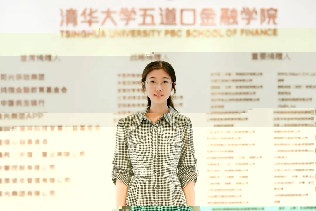 zhang1.jpg zhang1.jpg